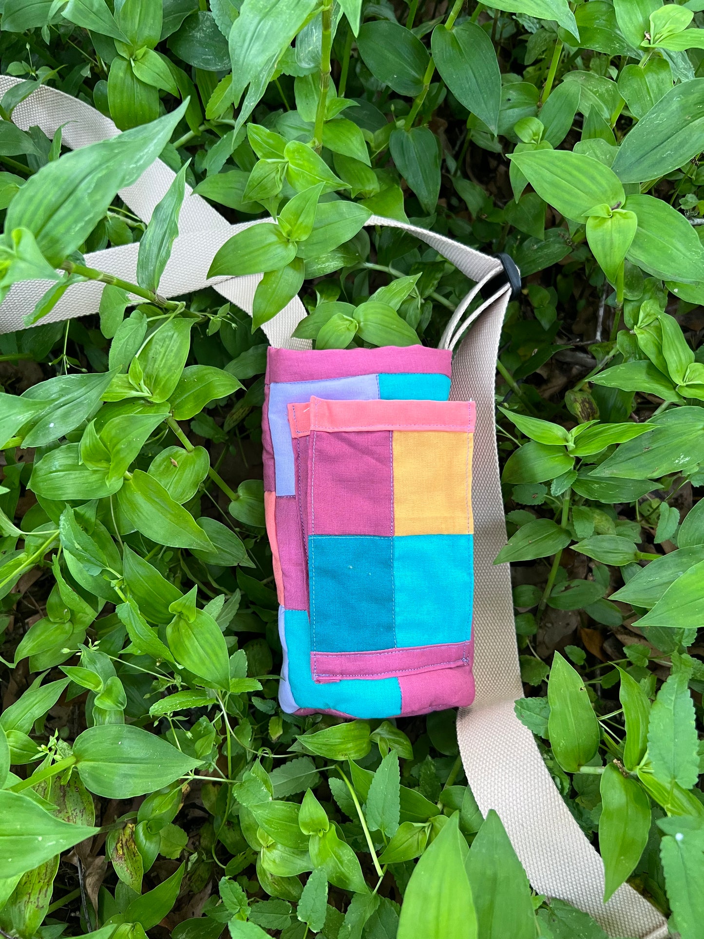 Water Bottle Sling: COLOR BLOCK SPRING