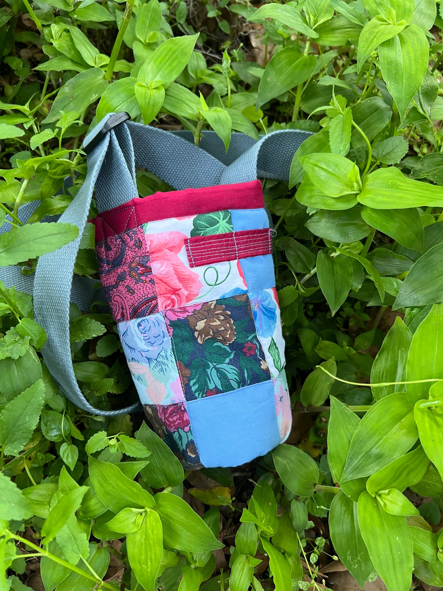 Water Bottle Sling: BERRY PATCHWORK