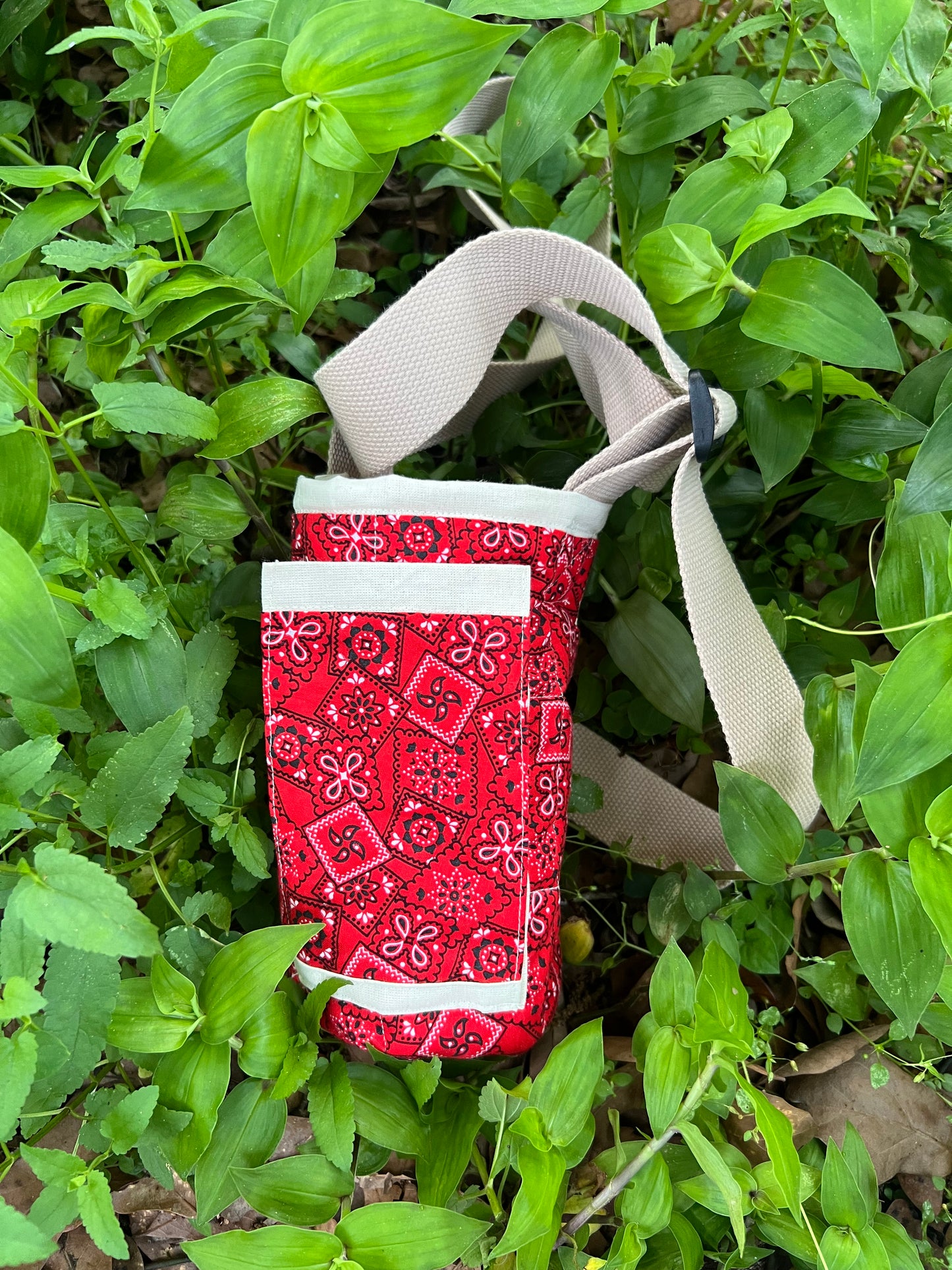 Water Bottle Sling: BANDANA